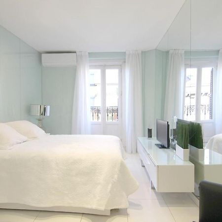 Ap Edificio Gran Via -Quinto Piso Sin Ascensor- Appartement Madrid Buitenkant foto