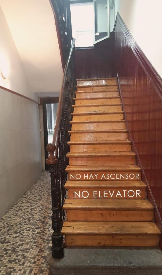Ap Edificio Gran Via -Quinto Piso Sin Ascensor- Appartement Madrid Buitenkant foto